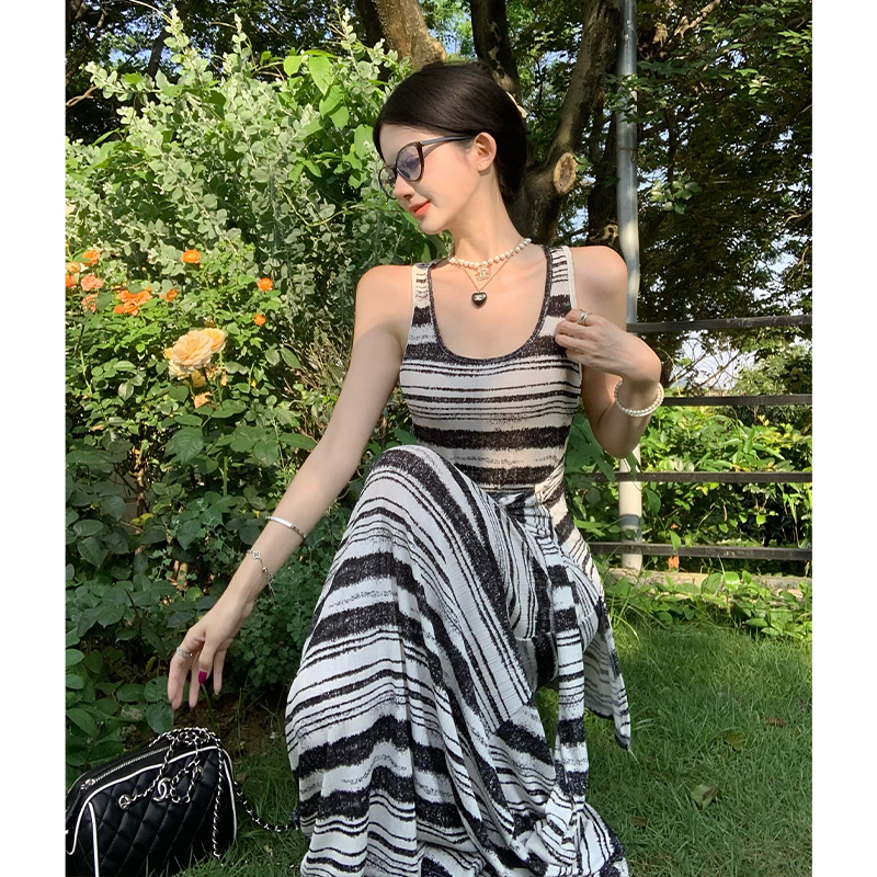 Striped Sleeveless Bodycon Long Dress with Tie Waist - Image 5