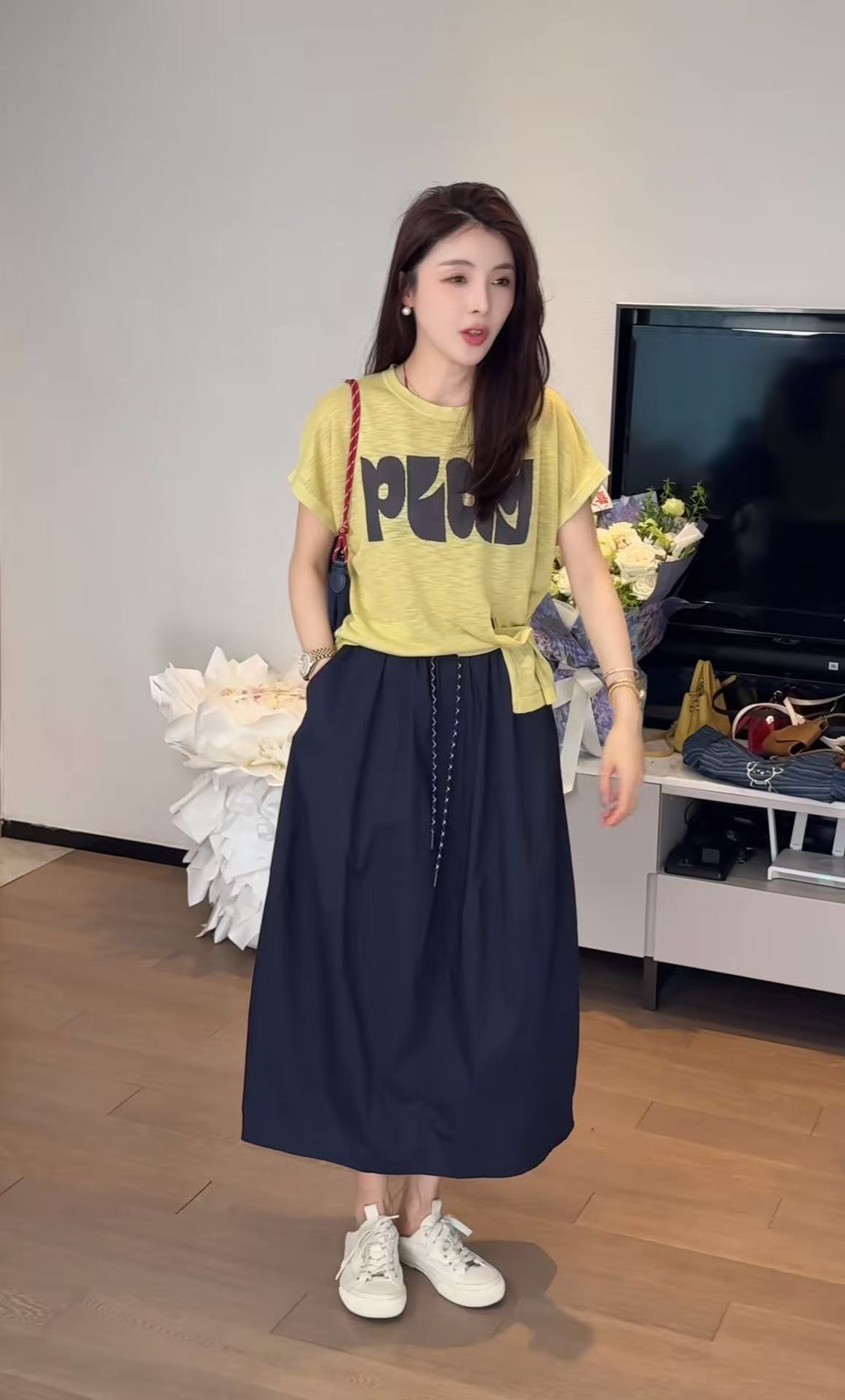 Women Letter Print Two-Piece Set with Side Tie Top and Skirt - Image 4