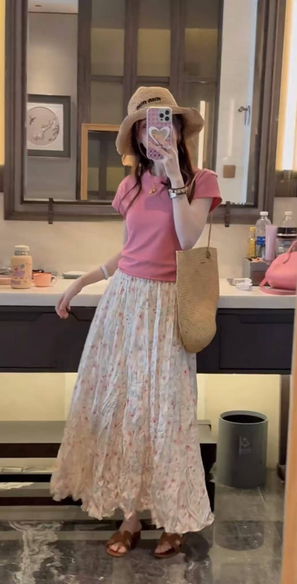 Summer New Fashion Versatile Simple T-Shirt and Fashion Design Versatile Sweet Girl Skirt Two-Piece Set