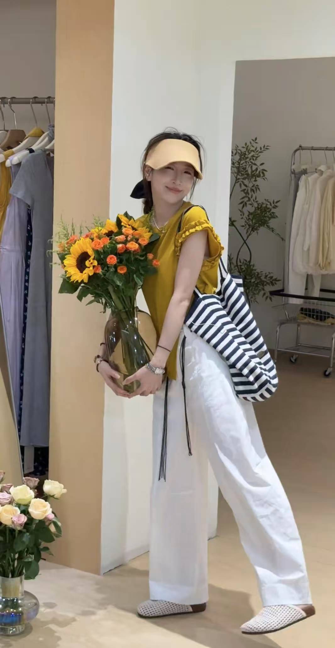 2025 Summer Korean Style Two-Piece Set with Top and High Waist Pants