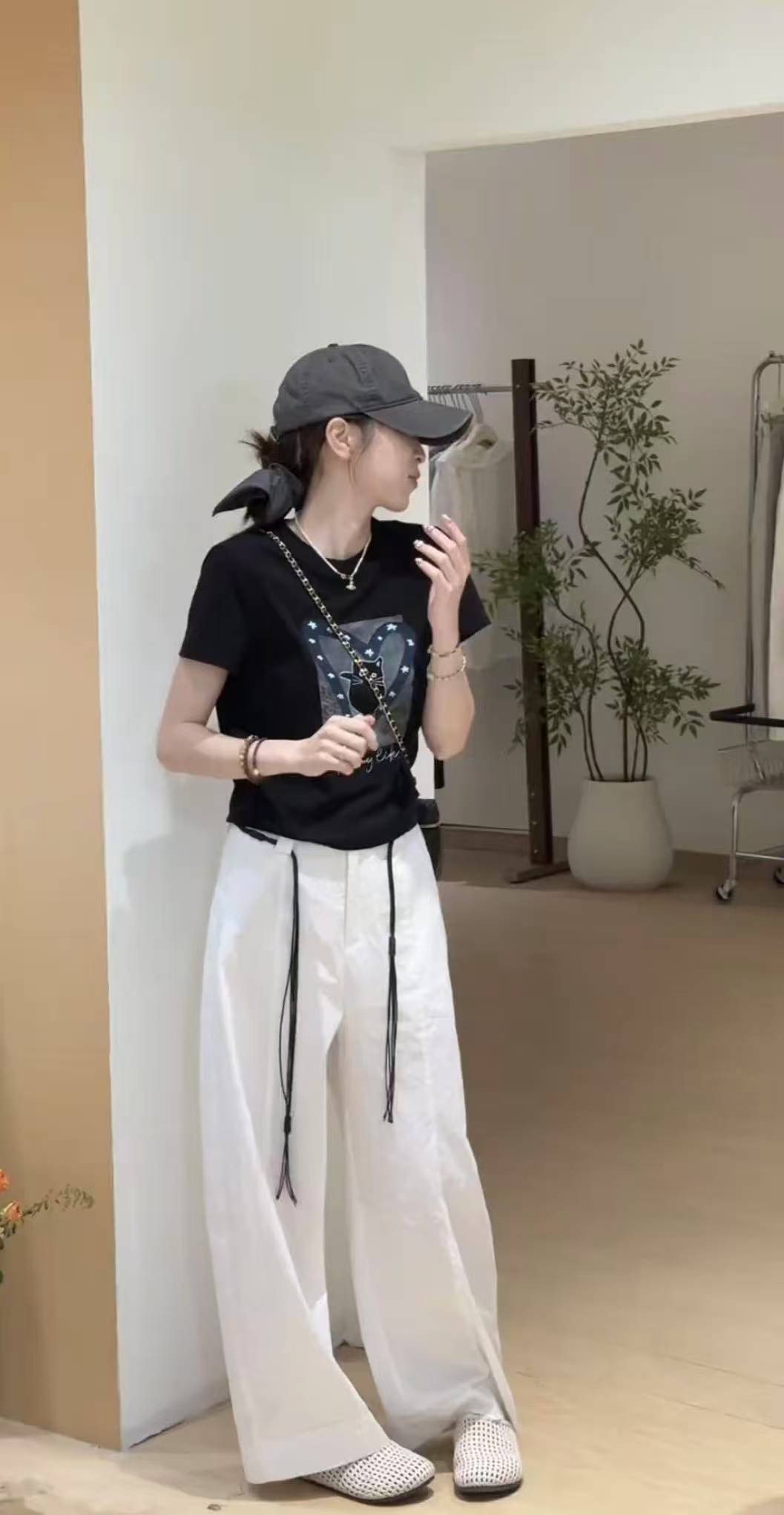 Women's 2025 Summer Two-Piece Set Short Sleeve Printed T-Shirt and Casual Pants