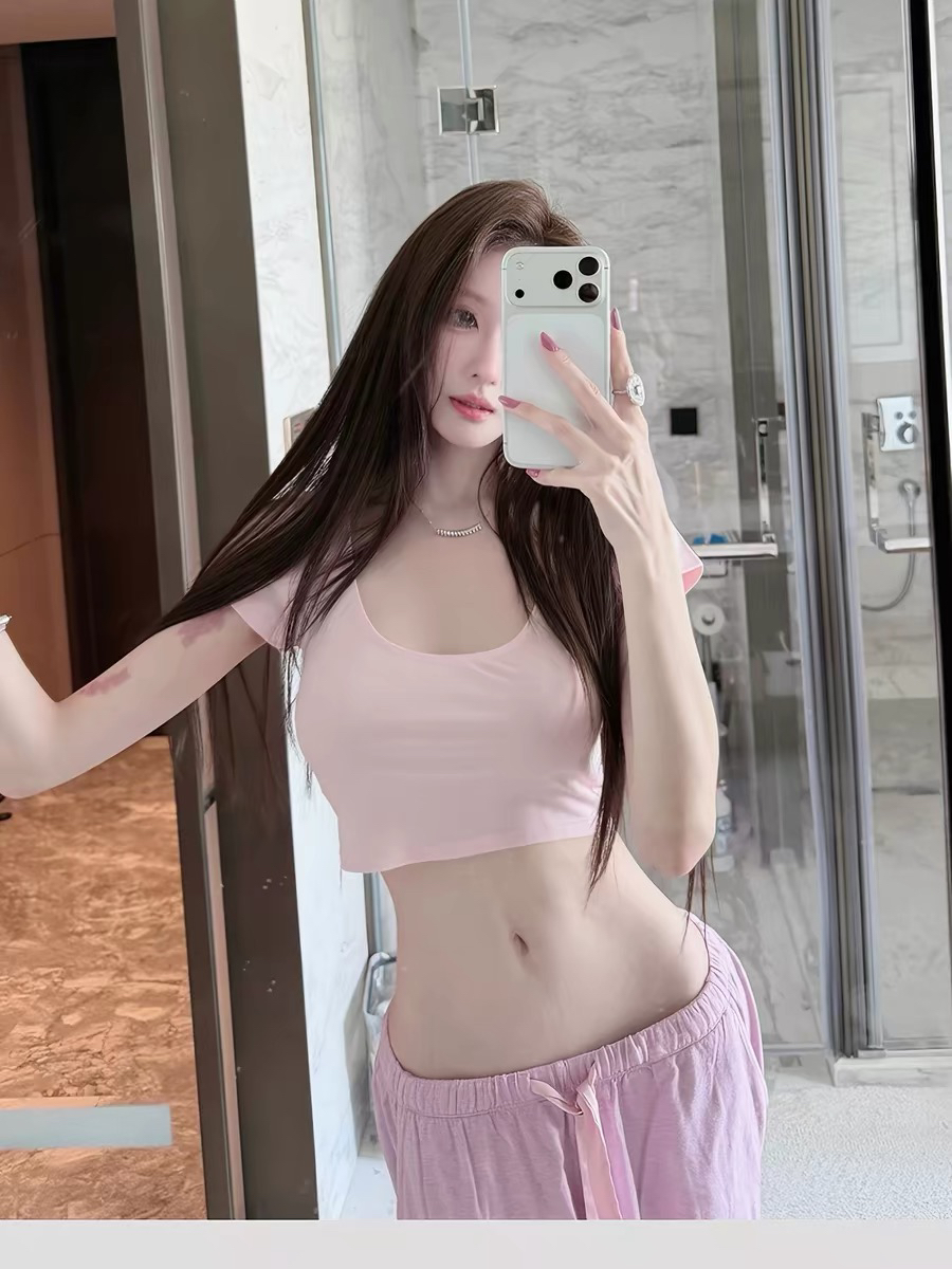 Women's U-Neck Cropped Slim Fit Short Sleeve T-Shirt
