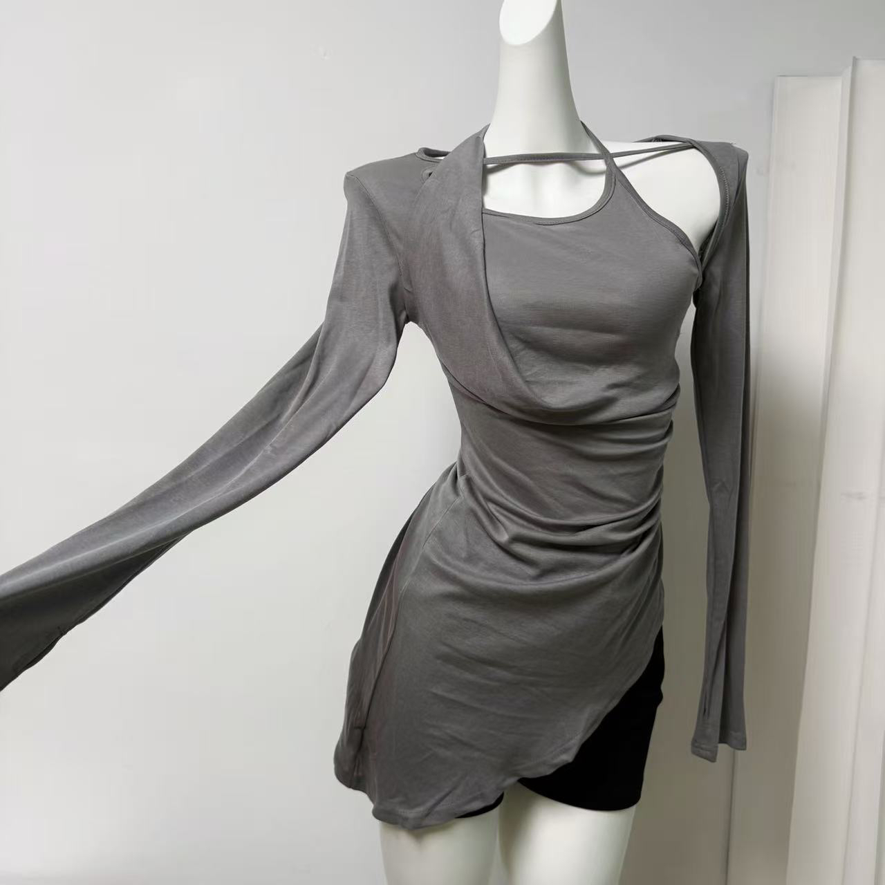 Jang Wonyoung Style Gray Asymmetric Off-Shoulder Long-Sleeve T-Shirt for Women Summer Sun Protection Top - Image 3