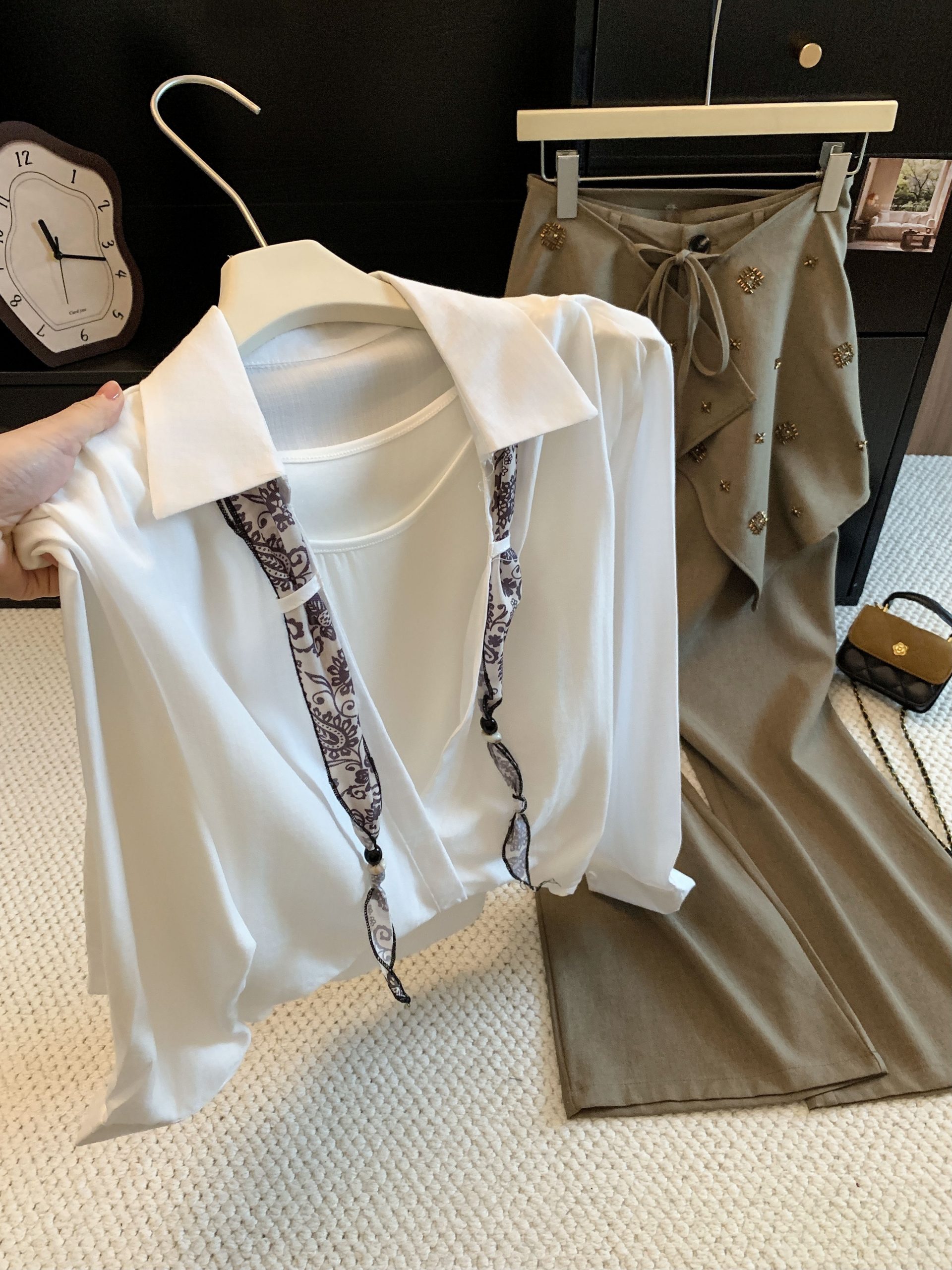 2026 Early Autumn Old Money Style Ribbon Long Sleeve Shirt Women Loose Design Two-Piece Set - Image 3